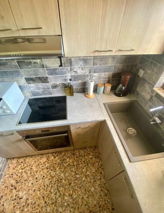 Τέσσερις Εποχές Apartment Aetos  ภายนอก รูปภาพ